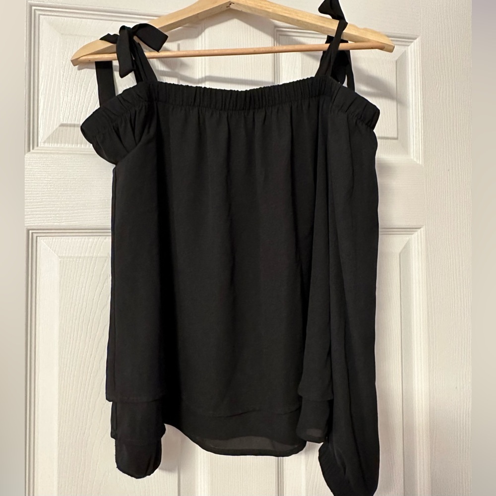 Long sleeve open shoulder blouse. Chiffon